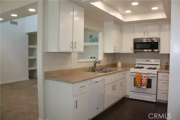 Huntington Beach, CA 92647,17041 A LN B