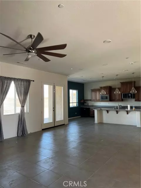 Apple Valley, CA 92307,16996 Takipi RD