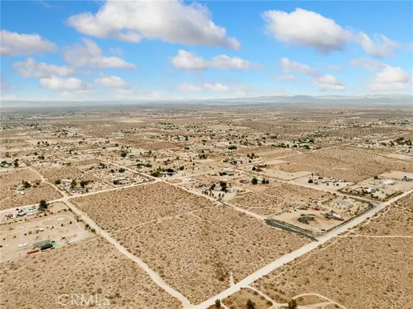 Phelan, CA 92371,0 Goss RD