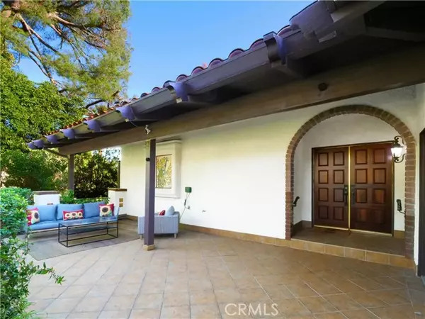 Rancho Palos Verdes, CA 90275,6432 Bramante PLZ