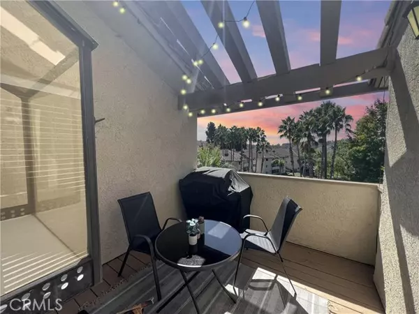 Oceanside, CA 92056,3520 Paseo De Los Americanos 102