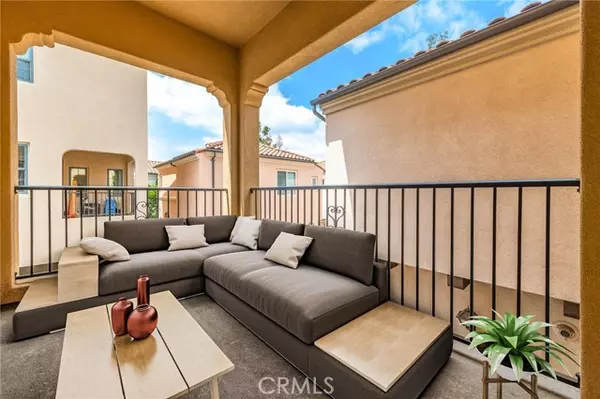 Irvine, CA 92620,81 Strawberry