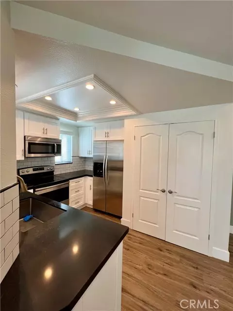 Irvine, CA 92614,11 Fallingstar