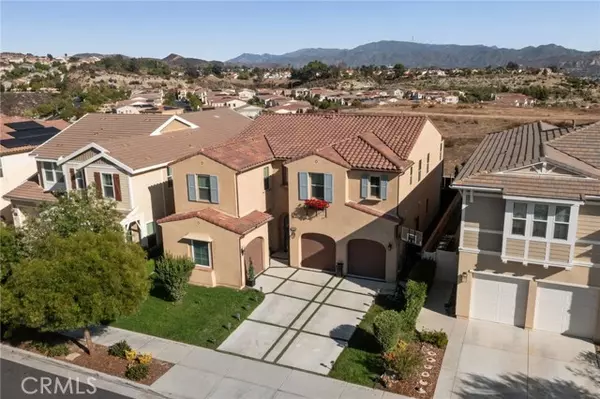 Saugus, CA 91350,27636 Camellia DR