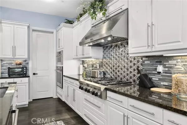 Saugus, CA 91350,27636 Camellia DR