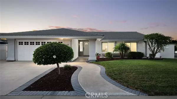 349 E Meadowbrook Ave., Orange, CA 92865