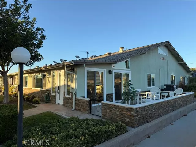Seal Beach, CA 90740,13481 St. Andrews