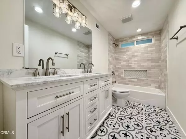 Oxnard, CA 93036,2124 Pamela ST