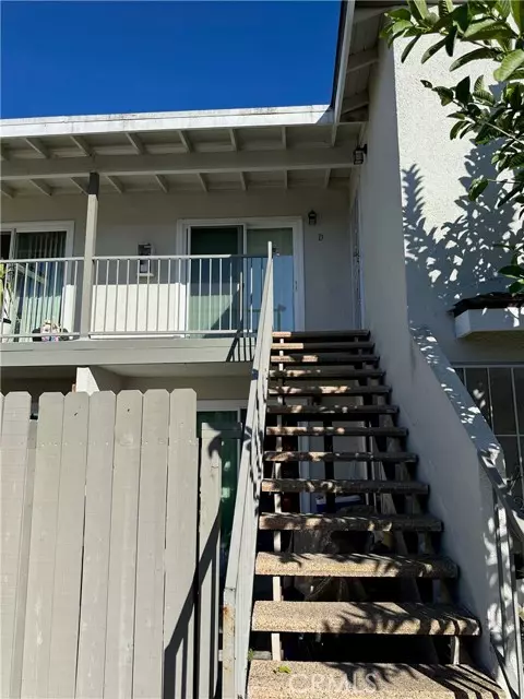 Costa Mesa, CA 92626,1033 Mission DR D