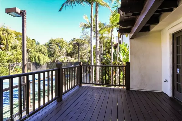 La Jolla, CA 92037,8614 Villa La Jolla DR 6