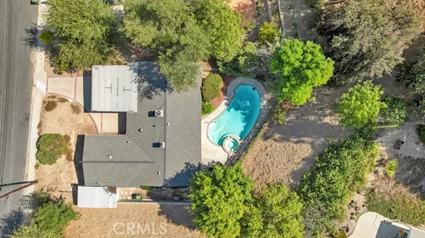 Woodland Hills, CA 91367,20466 Miranda