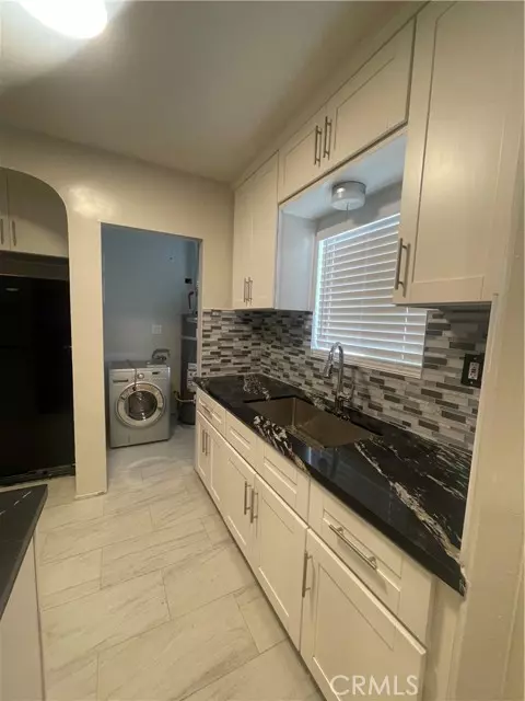5867 5867 Bonsallo, Los Angeles, CA 90044