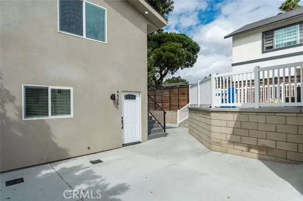 La Crescenta, CA 91214,4625 La Crescenta AVE A