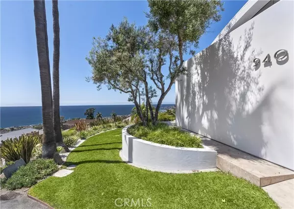 Laguna Beach, CA 92651,940 Summit DR