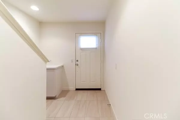 Pomona, CA 91767,2722 Valor LN