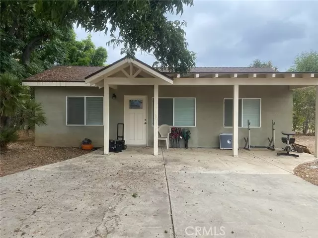 12917 Gladstone, Sylmar, CA 91342