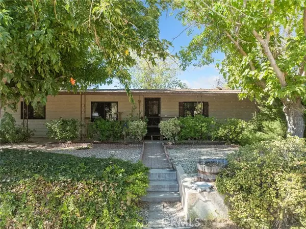 19976 Cornelian, Apple Valley, CA 92308