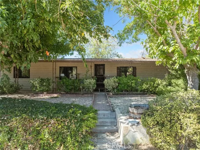 19976 Cornelian, Apple Valley, CA 92308