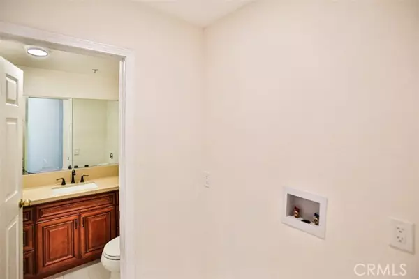 Sylmar, CA 91342,14039 Astoria 114