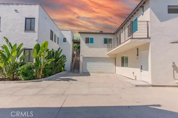 West Hollywood, CA 90048,128 S Harper Ave 130 (1/2)