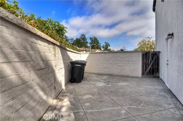Aliso Viejo, CA 92656,9 Style DR