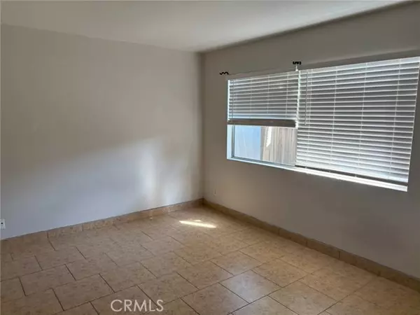 Anaheim, CA 92805,419 E Sycamore B