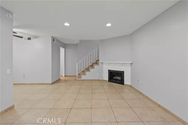 Panorama City, CA 91402,14265 Terra Bella St 10