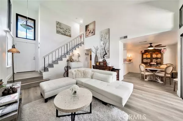 5151 Walnut Ave. 34, Irvine, CA 92604