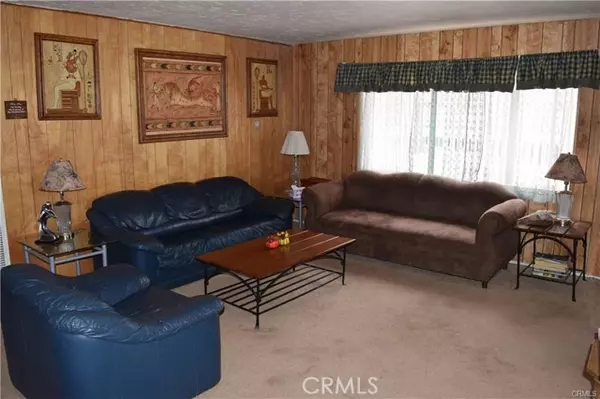 Big Bear Lake, CA 92315,545 Wanita