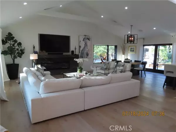 Villa Park, CA 92861,9562 CTR