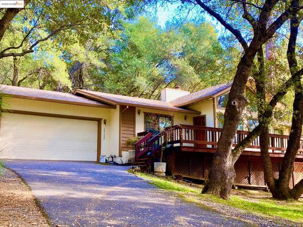 13133 Mohrmann St, Groveland, CA 95321-9566