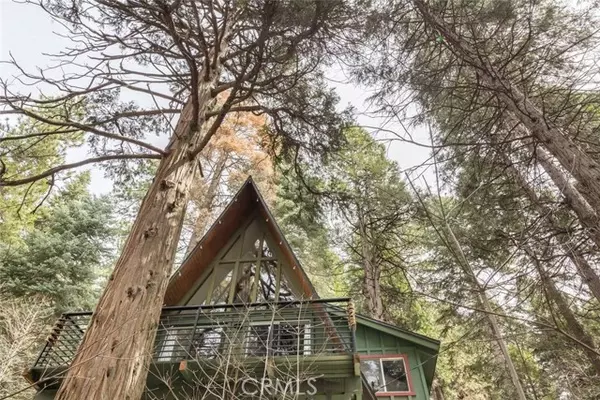 911 Kuffel CYN, Lake Arrowhead, CA 92385