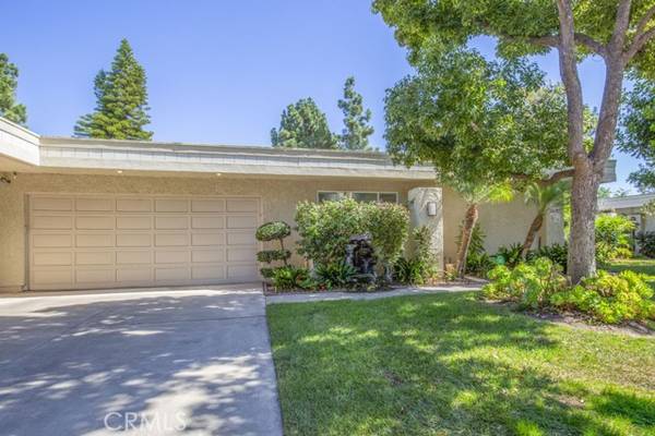 5582 Via Dicha B, Laguna Woods, CA 92637