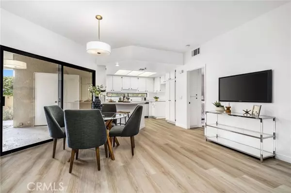 Palm Springs, CA 92262,255 S Avenida Caballeros 106