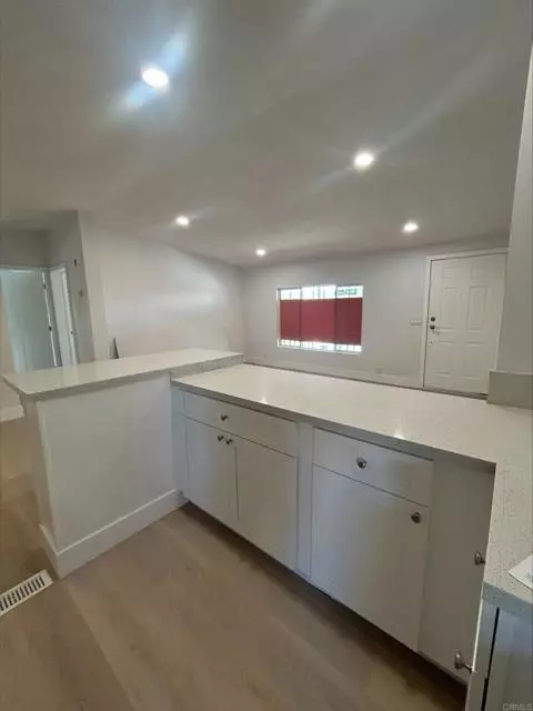 Oceanside, CA 92057,4616 N River Road 61