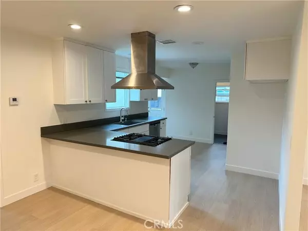 Inglewood, CA 90304,4115 W 111th ST