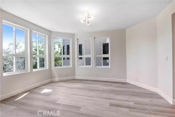 Los Angeles, CA 90024,1277 S Beverly Glen BLD 303