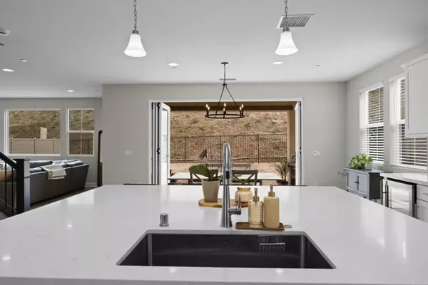 Bonsall, CA 92003,3015 Rue De Latour