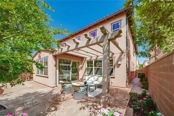 Irvine, CA 92618,216 Midvale Ln