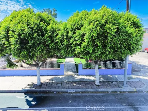 Reseda, CA 91335,7545 White Oak