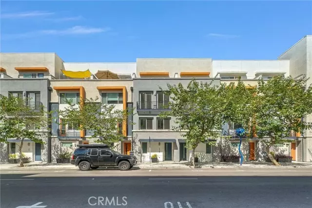 359 E Broadway, Long Beach, CA 90802