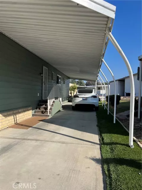 Lake Forest, CA 92630,24001 Muirlands BLD 221