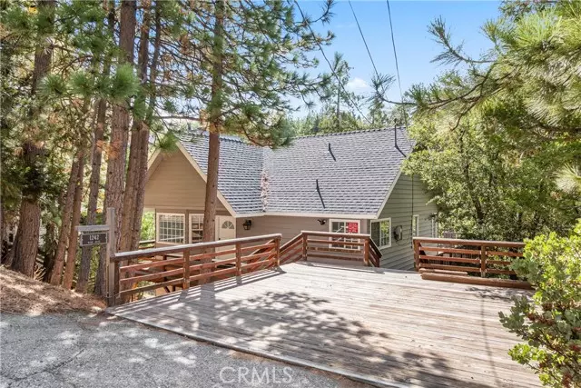 Lake Arrowhead, CA 92352,1242 Evergreen