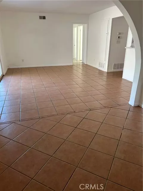 San Bernardino, CA 92407,386 Sequoia St