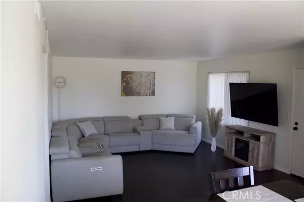 Duarte, CA 91010,826 Cinnamon