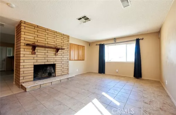 San Bernardino, CA 92404,6934 Rogers LN