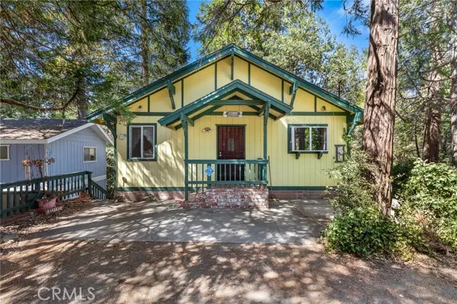 23986 Wildwood Ln, Crestline, CA 92325