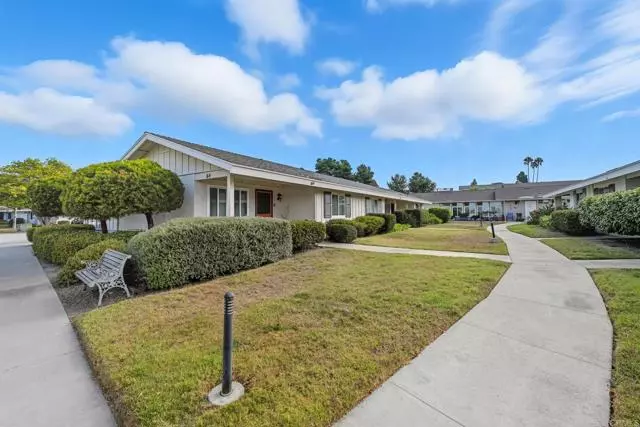 Oceanside, CA 92057,3685 Vista Campana 62