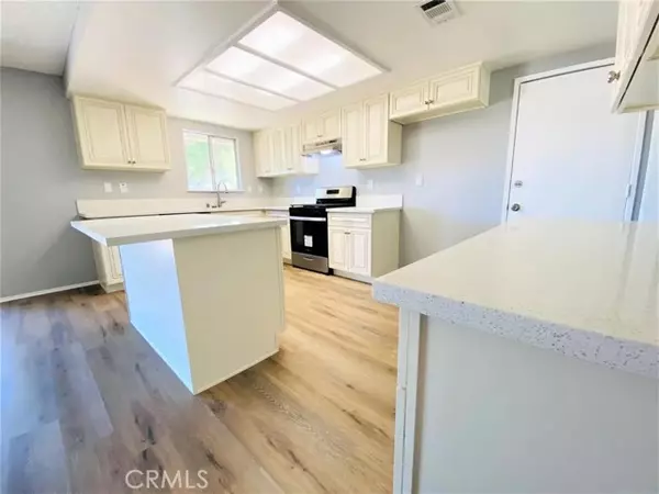 Palmdale, CA 93591,16716 Stagecoach