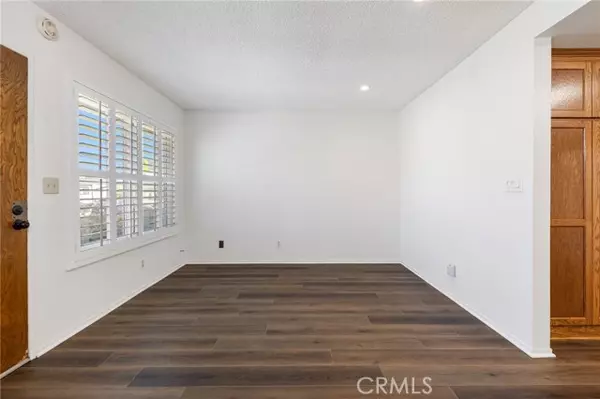Bellflower, CA 90706,9934 Cedar ST
